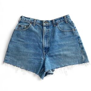 Levi’s 531 blue Jean denim shorts with frayed hem